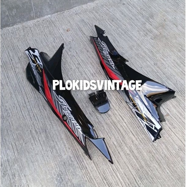 BODY SHOGUN 125R SHOGUN SP WARNA HITAM+STRIPING