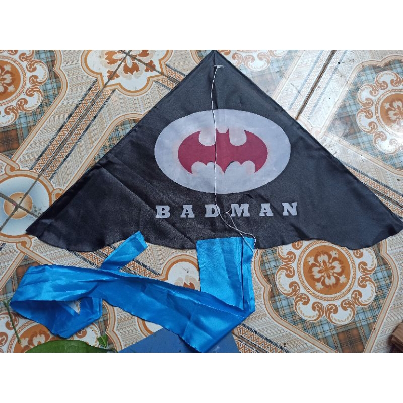 layangan motif badman layang layang kain