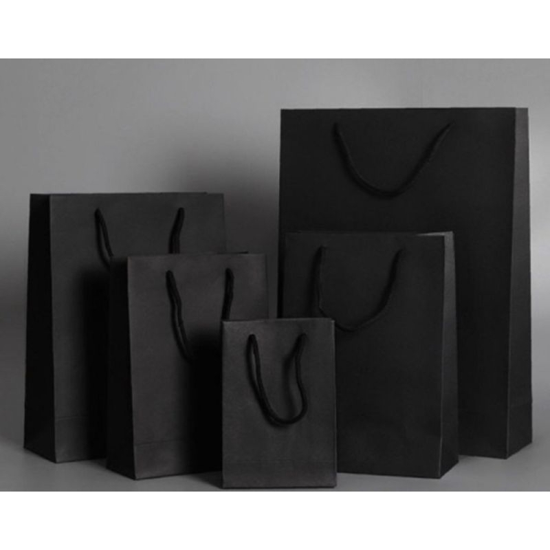 

paper bag warna hitam ukuran 25*20*10, 24*18*12, 22*18*8