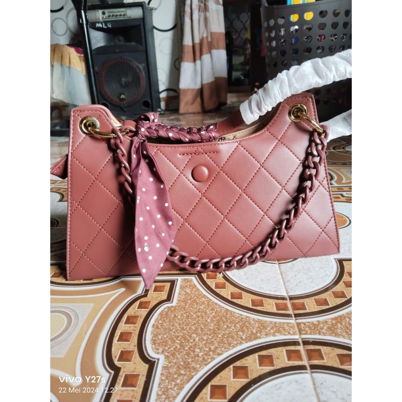 tas selempang cenilke