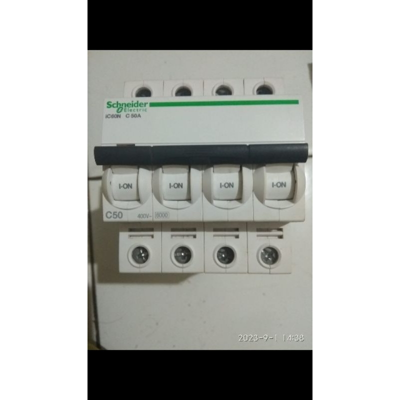 mcb schneider 4p 50A 63A original