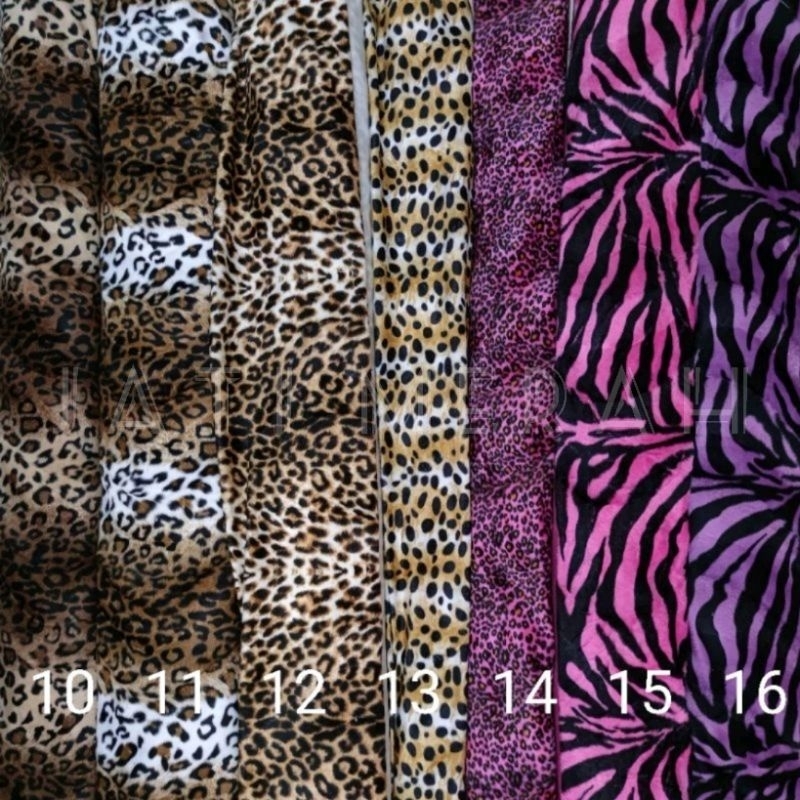 Kain bulu halus motif hewan / kain macan