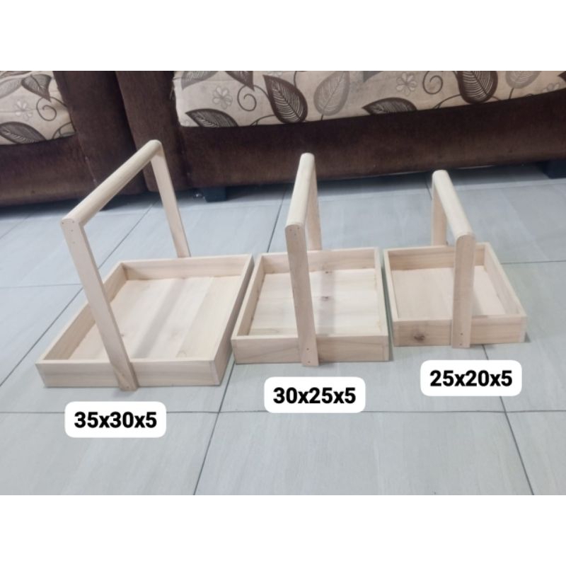 

RANTANG KAYU KERANJANG PARSEL / KOTAK MAHAR / NAMPAN KAYU ALAS HANTARAN kotak hampers