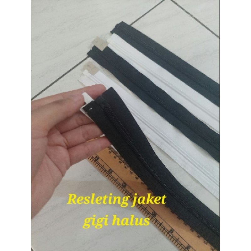 Resleting jaket YEE gerigi halus