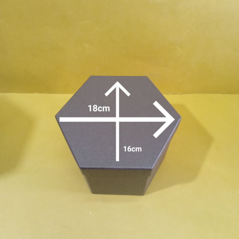 

kotakkado persegi 6/softbox/hardbox ukuran diameter(18x13)cm /1pcs