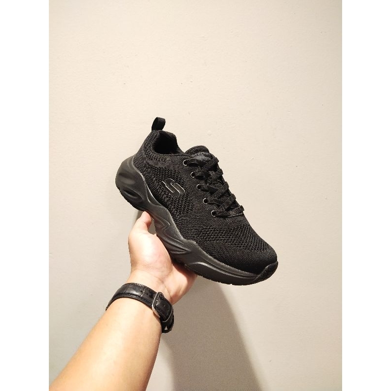 SEPATU PRIA TERBARU SKECHERS ORIGINAL SNEAKERS STAMINA AIRY SR FULL BLACK KEREN