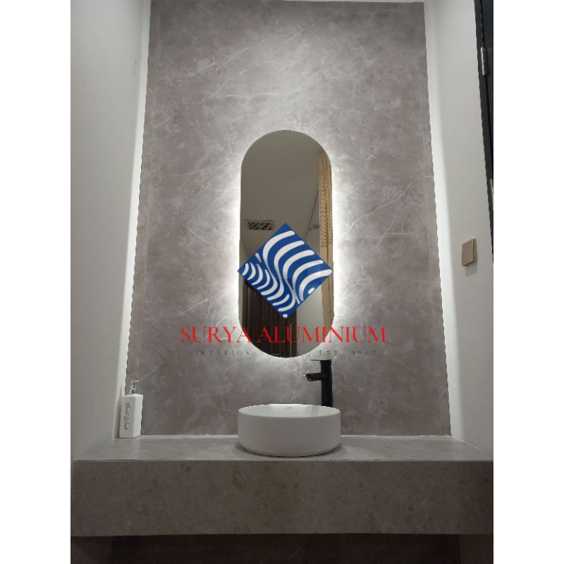 vanity mirror