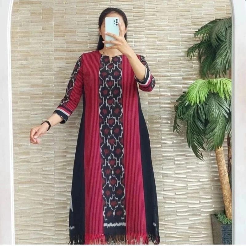 MOTIF MERAH KALIMANTAN - DRESS TENUN IKAT TUNIK, BAJU TENUN IKAT WANITA PANJANG KEKINIAN
