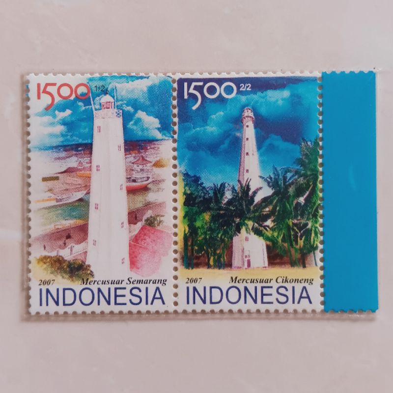 

(BD) Perangko Indonesia 2007 Mercusuar Set Lengkap 2 pcs Mint Se-tenant