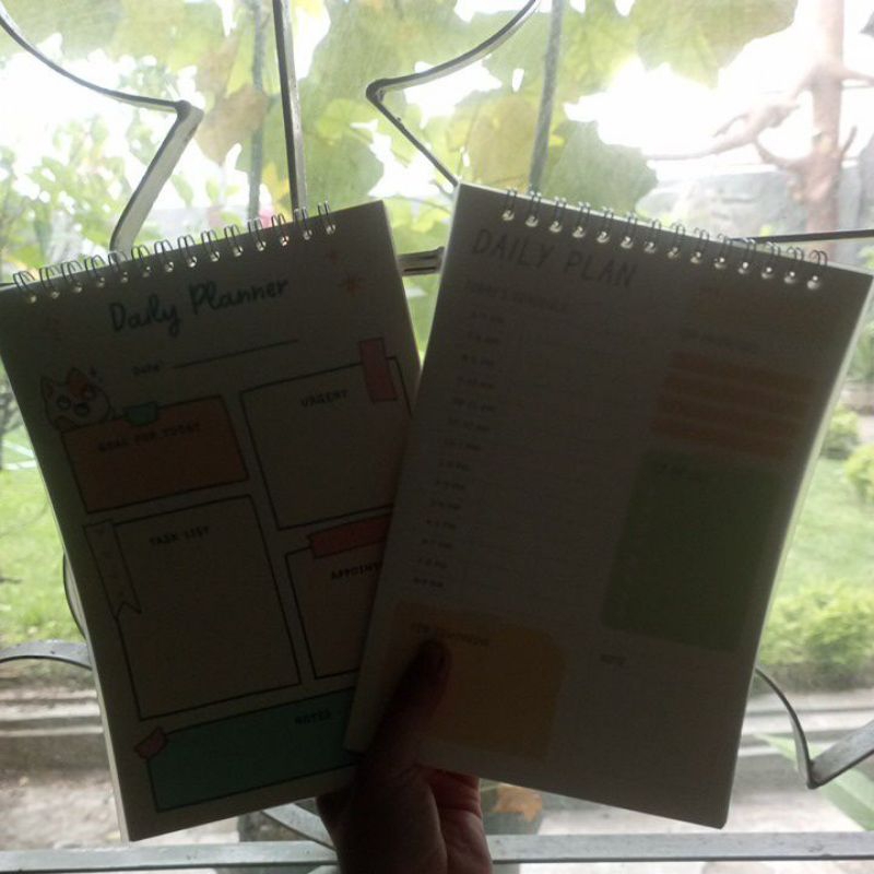 

daily planner isi 30 lembar