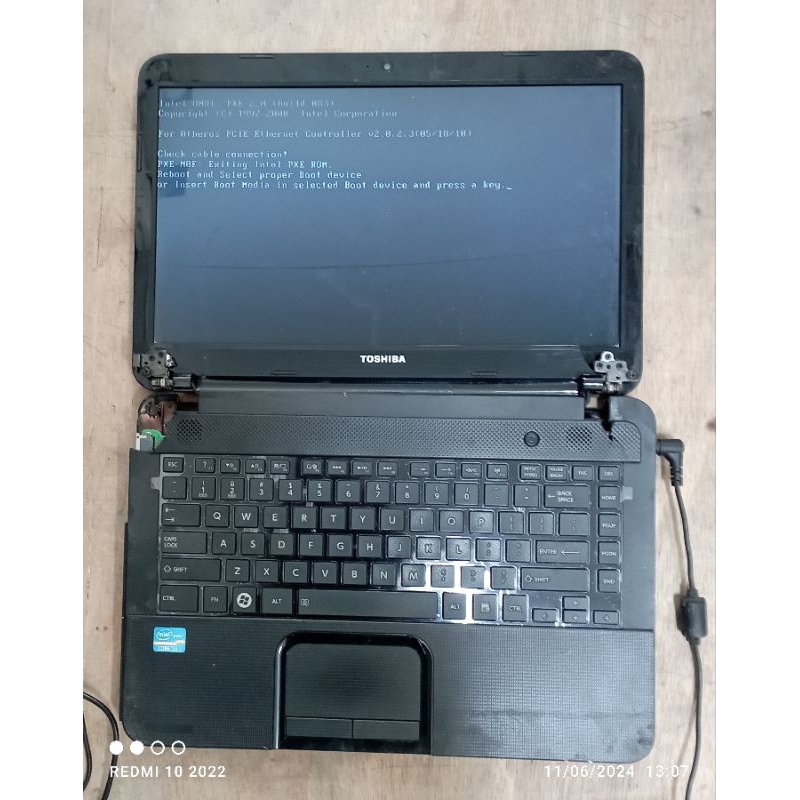 Laptop Toshiba Satellite C840 Intel core i3 DDR3 mesin normal tested minus Casing rusak parah