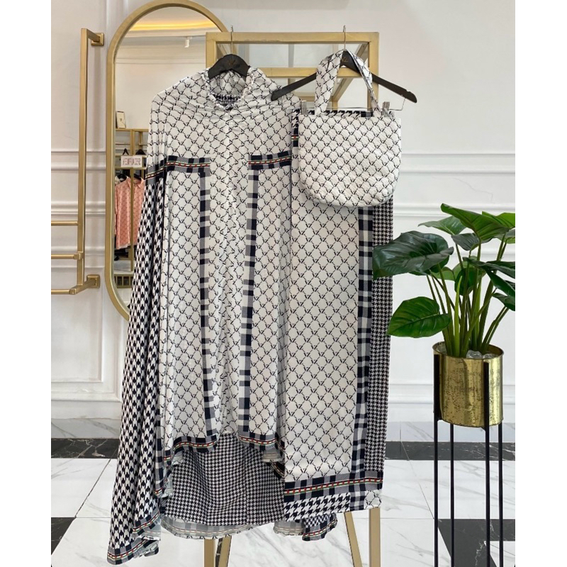 VZ HURRIYA PRAYER SET BY VIVI ZUBEDI