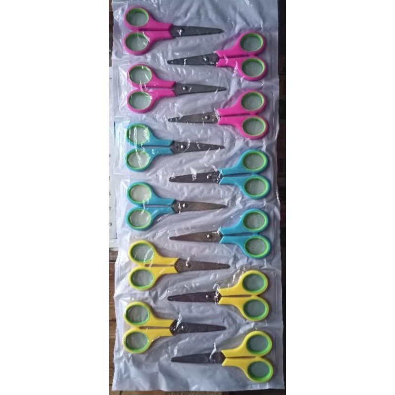 

1 RENTENG (12PCS) GUNTING KECIL TAJAM WARNA WARNI