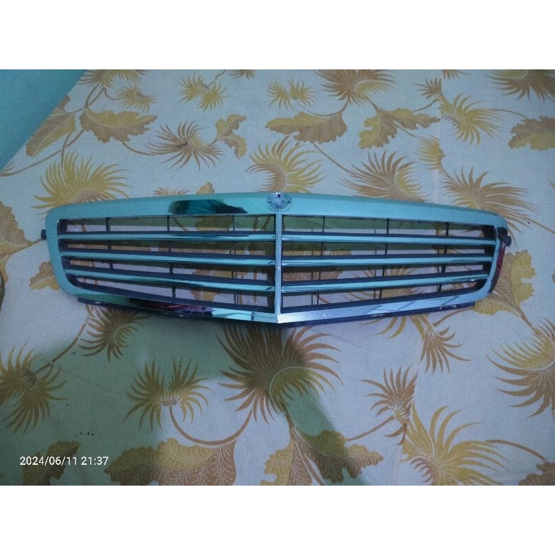 Grill mercy w204 C200 Non Facelift Original