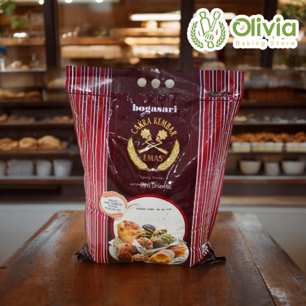 

Tepung Terigu Cakra Kembar Emas Bogasari Roti Oriental 5 Kg
