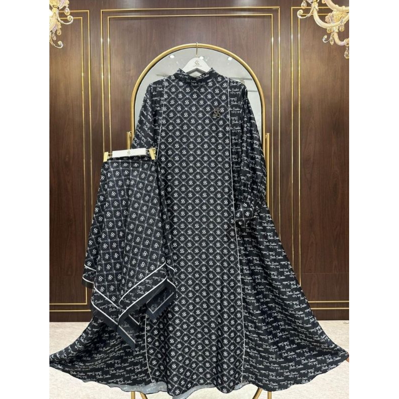 dress monogram Shellasaukia