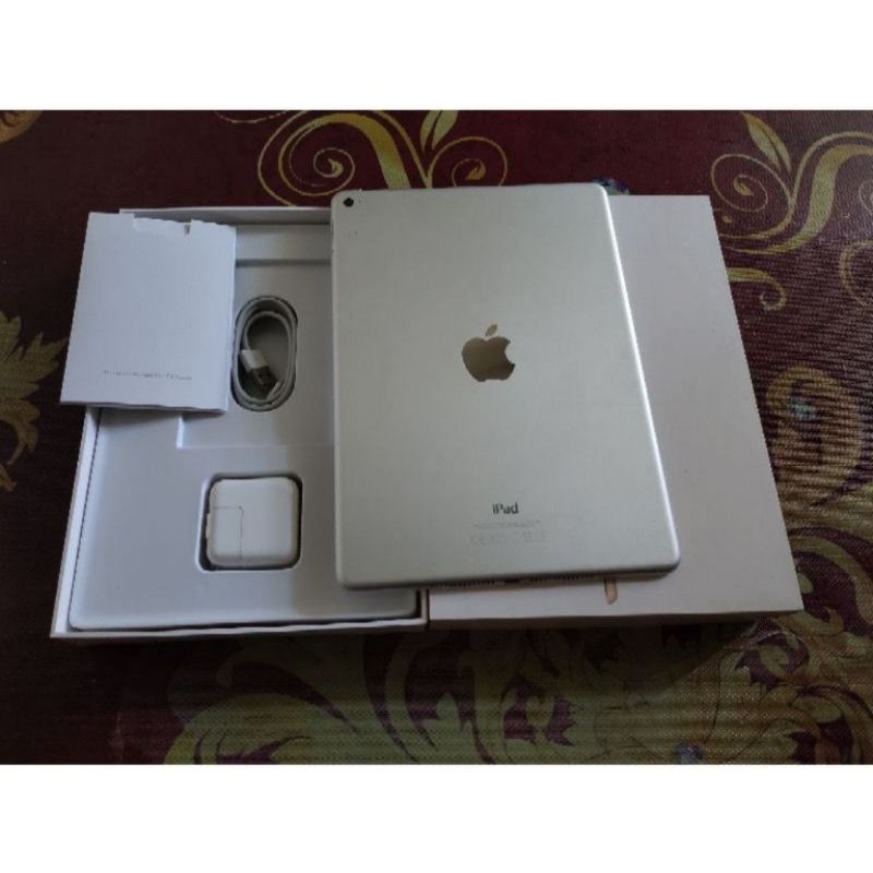 Ipad air 2 wifi only 64gb