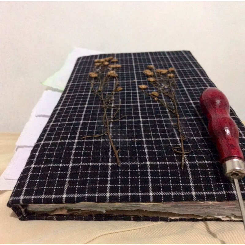 

Custom Buku Jurnal Daur Ulang Kertas Karya Tangan - Journal Book/Note Book Handmade - Recycled Paper