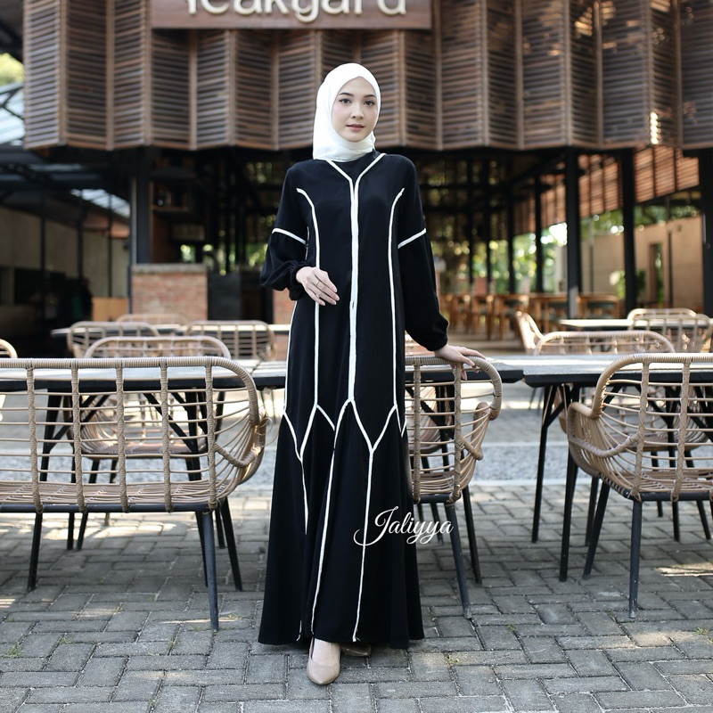List Abaya/ Abaya Hitam putih, Abaya hitam