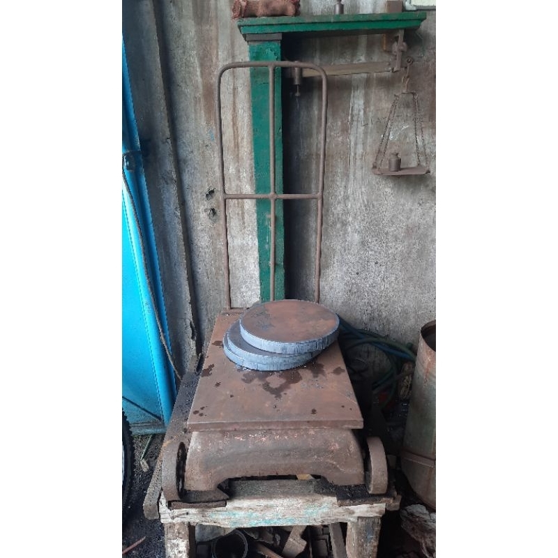 Besi plat bulat tebal 30mm diameter 266mm 1pcs