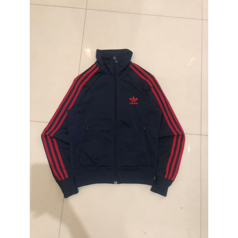 tc adidas big logo