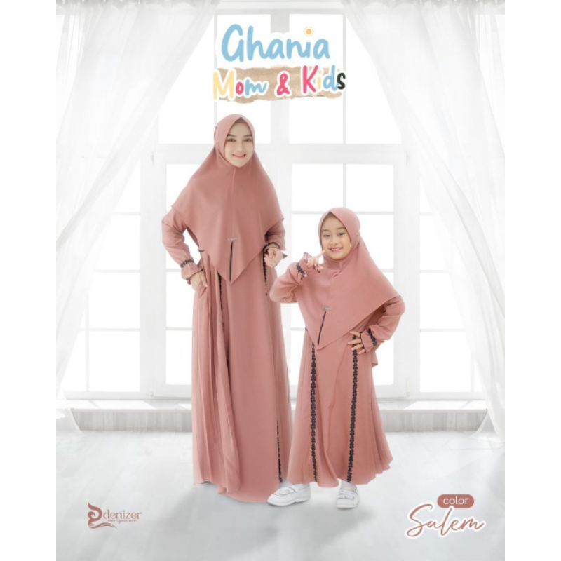 Ghania series by Denizer, Couple Mom and Girl