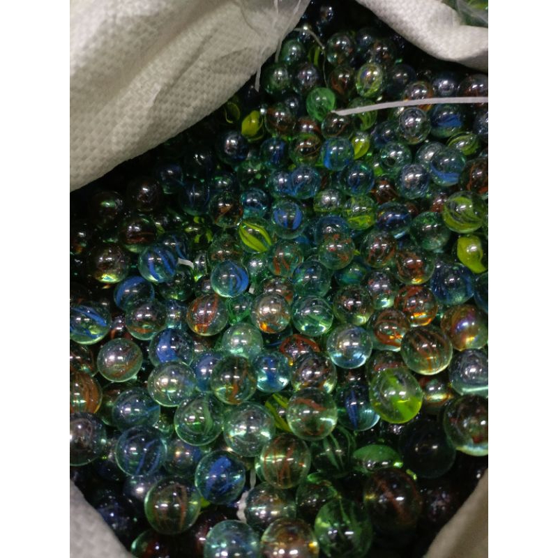 kelereng mata kucing metalik