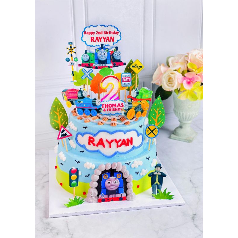 

kue ulang tahun anak birthday Thomas and Friends topper cake 2