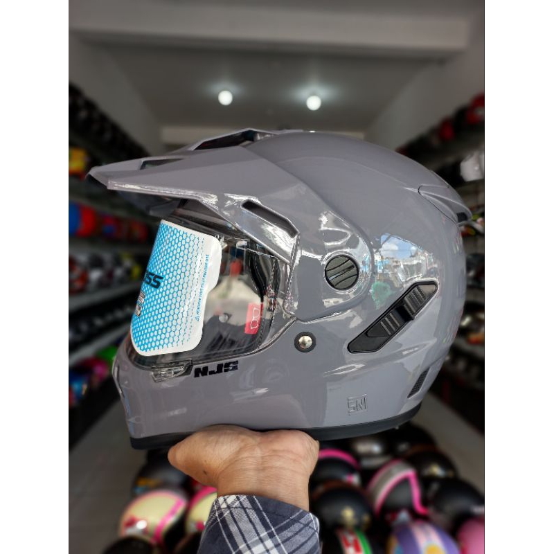 njs S-CROSS SOLID
