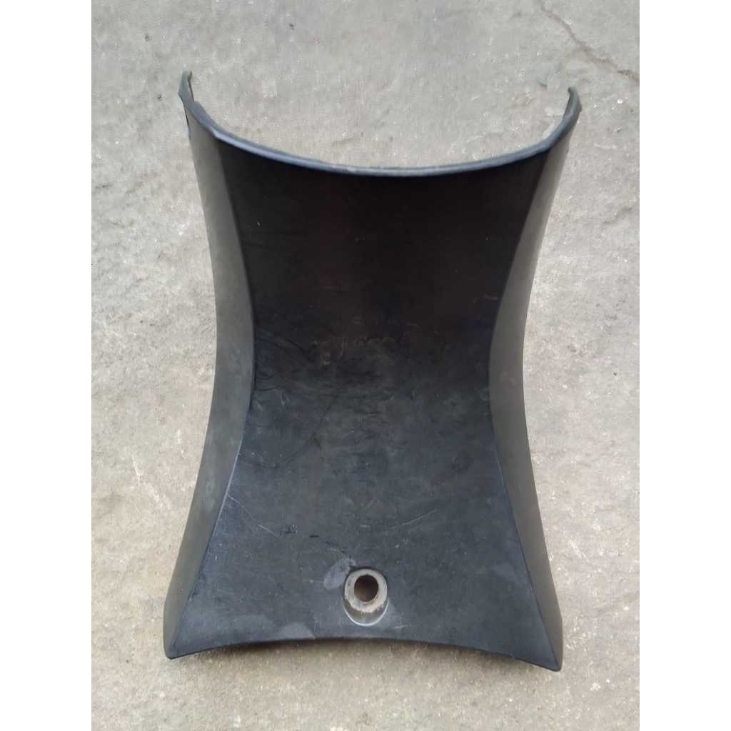 Cover legshield leksil tengah kontak bawah Honda Supra X 125 Original