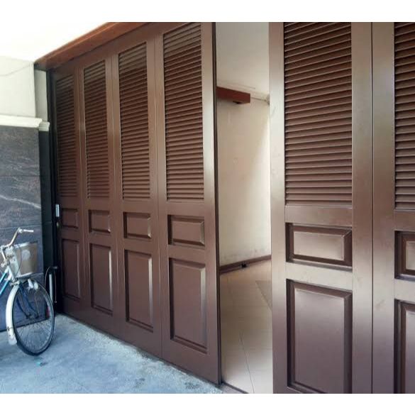 pintu garasi lipat