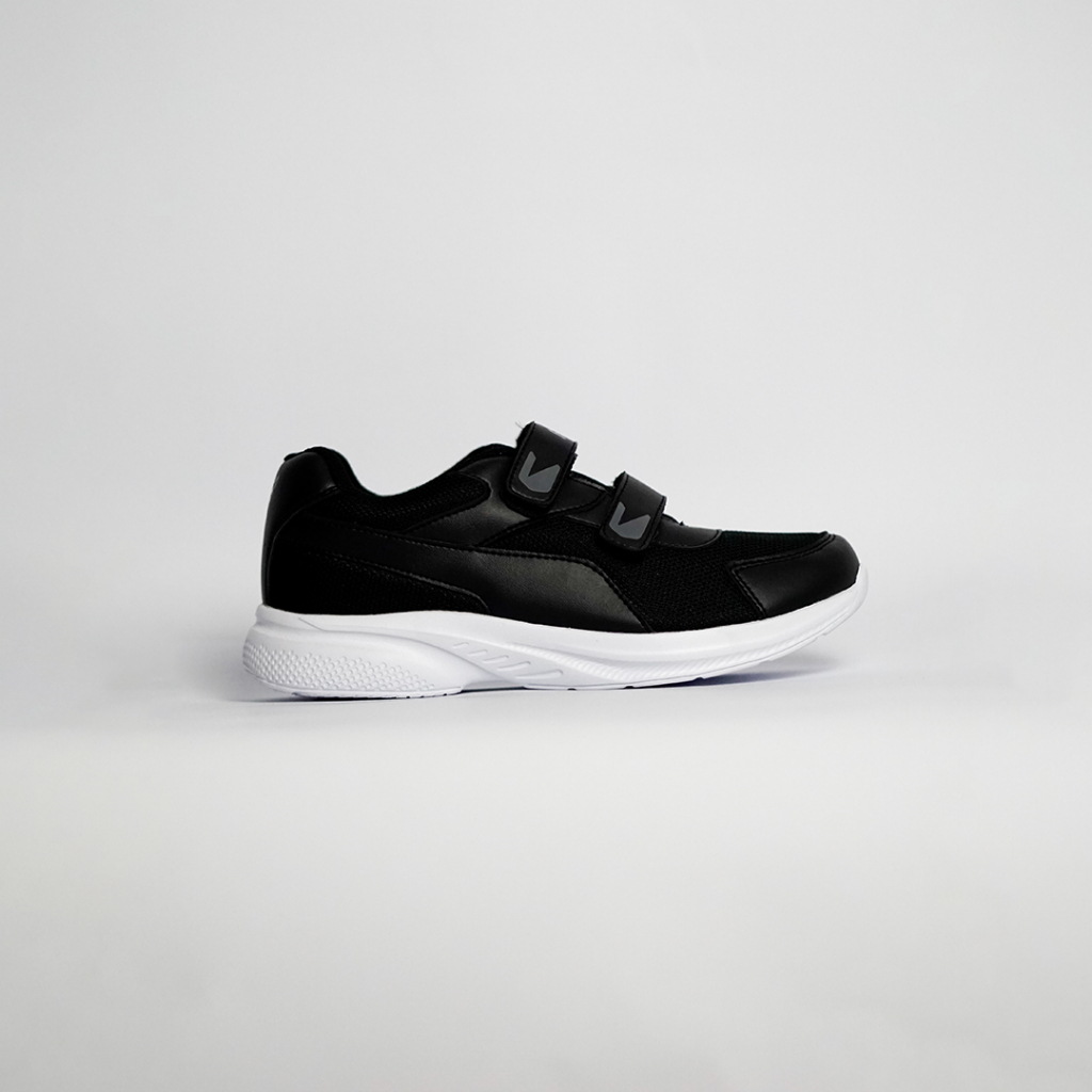 Sepatu Sekolah Anak Tanpa Tali - Flymax Hitam Putih