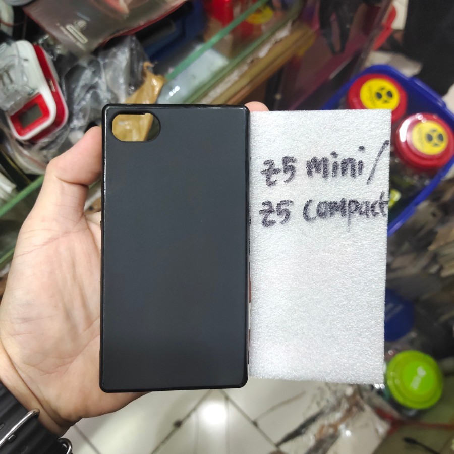 SONY XPERIA Z5 MINI / Z5 COMPACT KARET HITAM / SOFTCASE / SILIKON DAN ANTIGORES HYDROGEL BENING