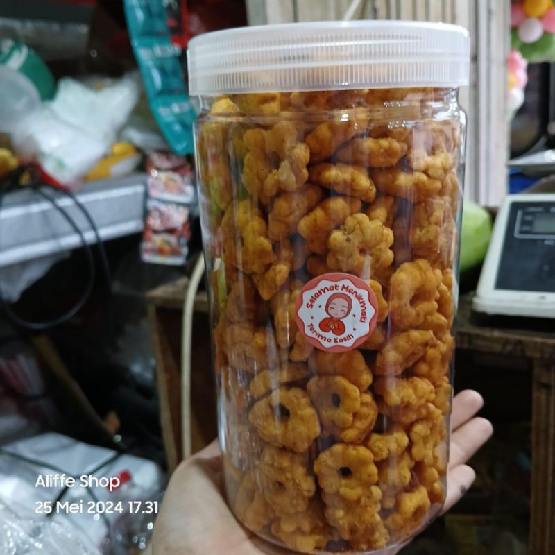 

snack cemilan sakura ribut 1 toples 300 gr