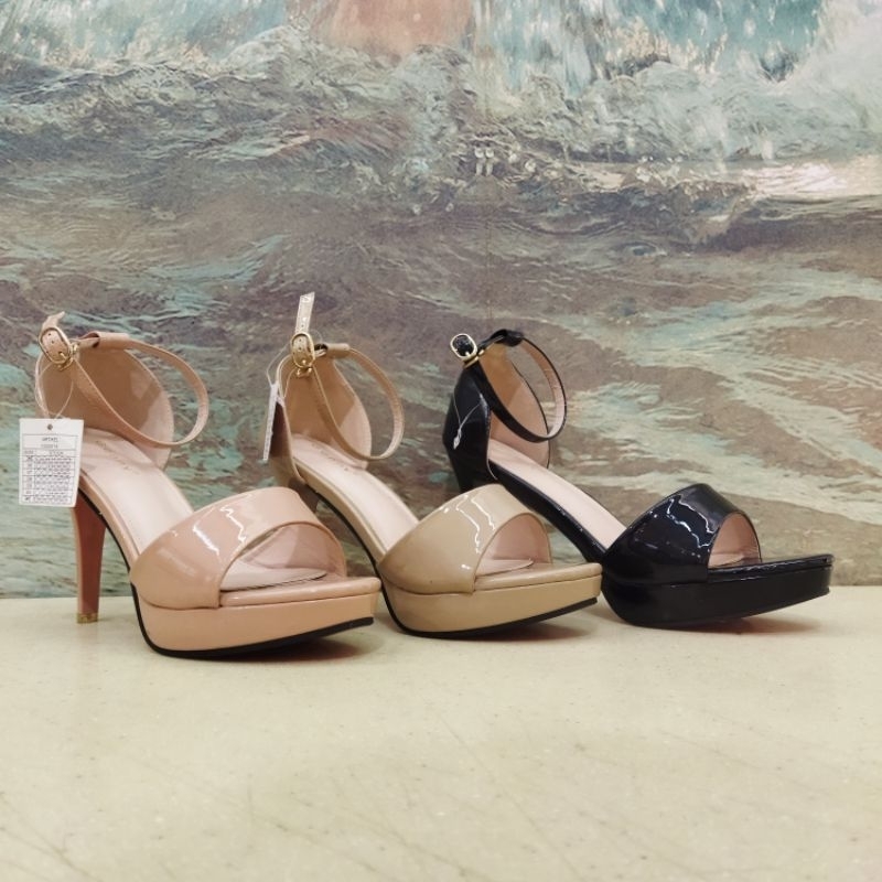 Sandal heels by Genny original