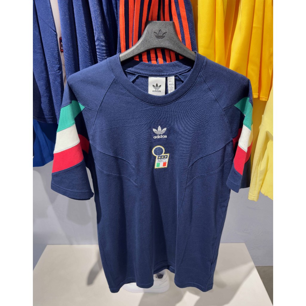 Kaos Pria adidas Italy Originals Night Indigo T-Shirt  100% Original Resmi