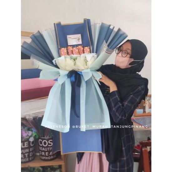 Buket Coklat Silverqueen Jumbo Kertas Warna Biru