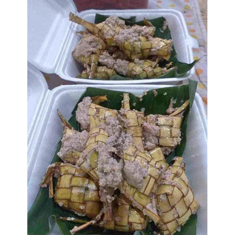 

Ketupat Pulut santan