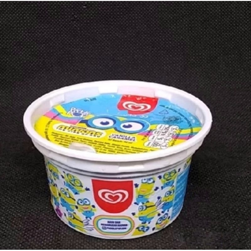

Walls Paddle Pop Minions Vanilla Caramel Cup 90ml