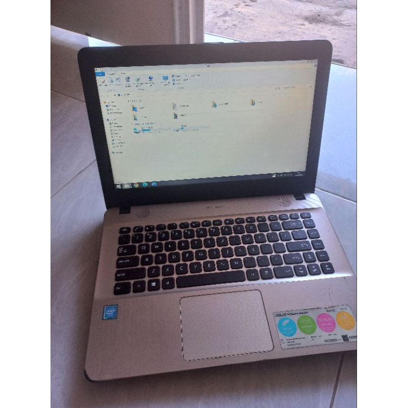 Laptop Asus X441s dual storage SSD dan Hardisk No Lemot