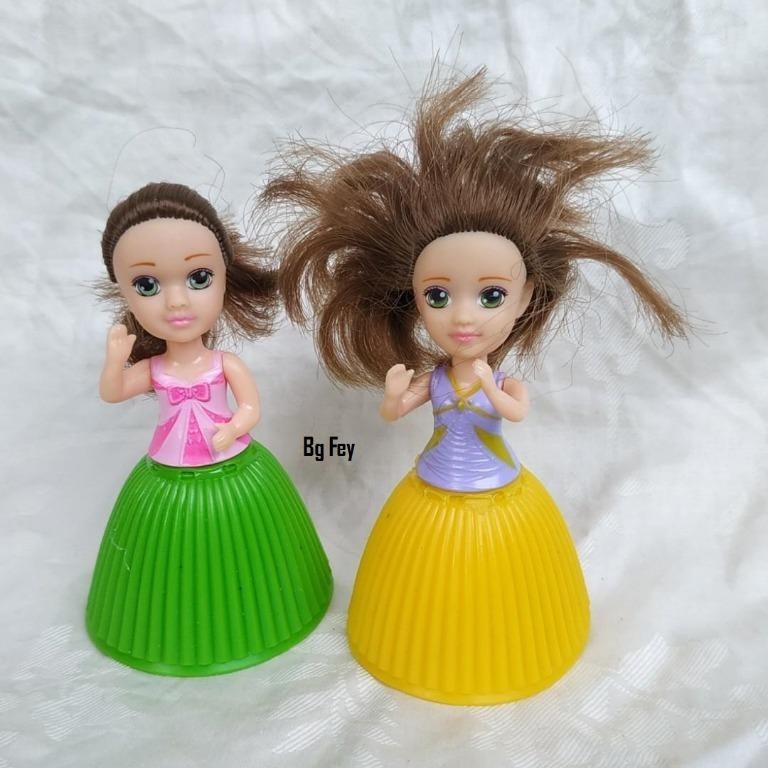 EMCO Transform Cupcake Surprise Scented Mini Dolls