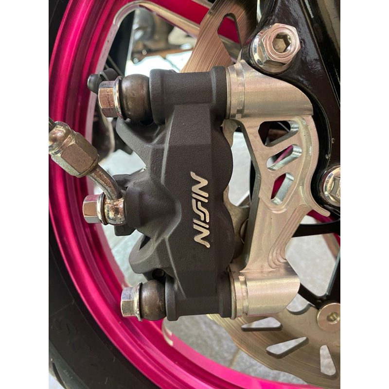 Kaliper Africa Twin + Bracket