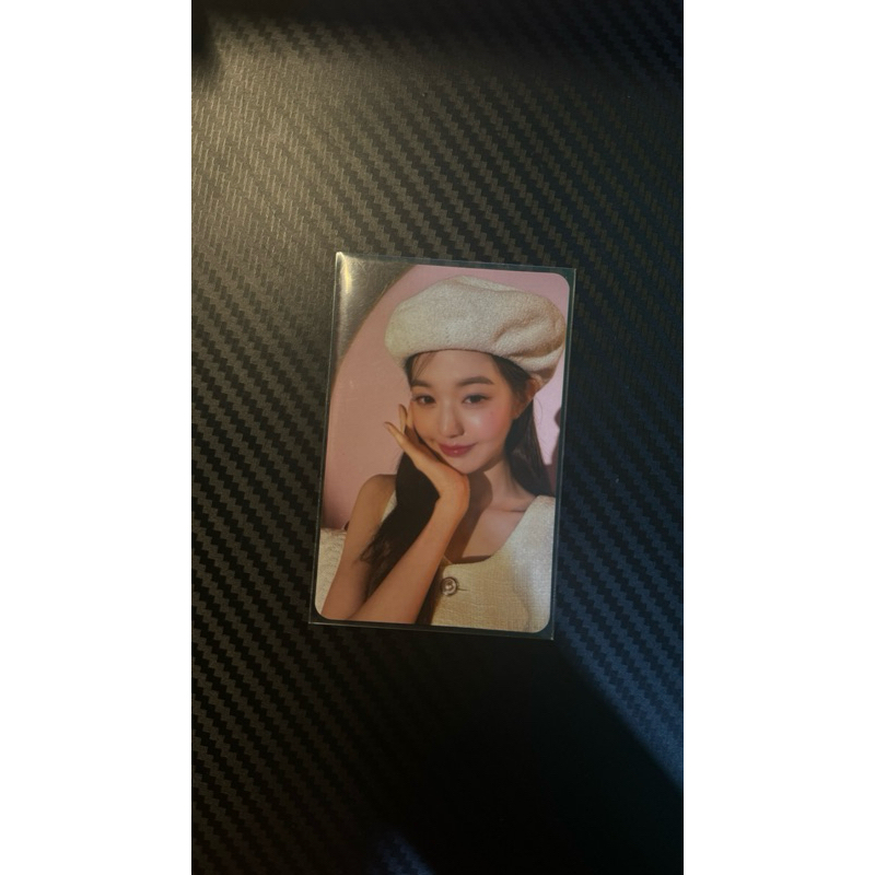 Wonyoung hapa kristin beret pc photocard