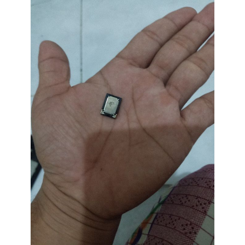 speaker blackberry aurora