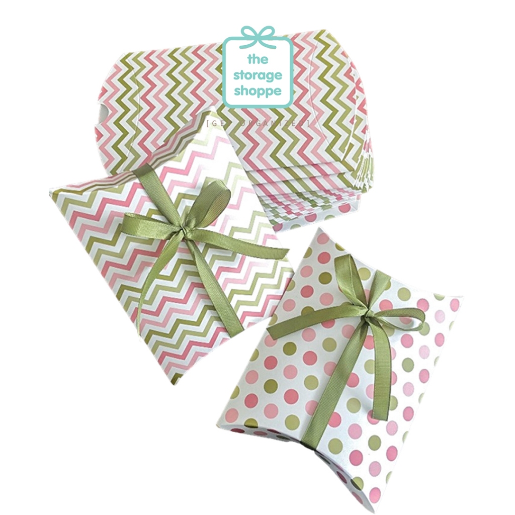 

The Storage Shoppe - Gift Box / Kotak Kado / Kotak Souvenir Motif / Pillow Box Polka Dot Chevron