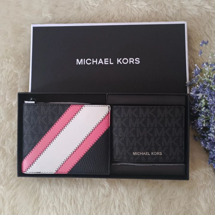 110324-098 MICHAEL KORS SET MAN WALLET PINK