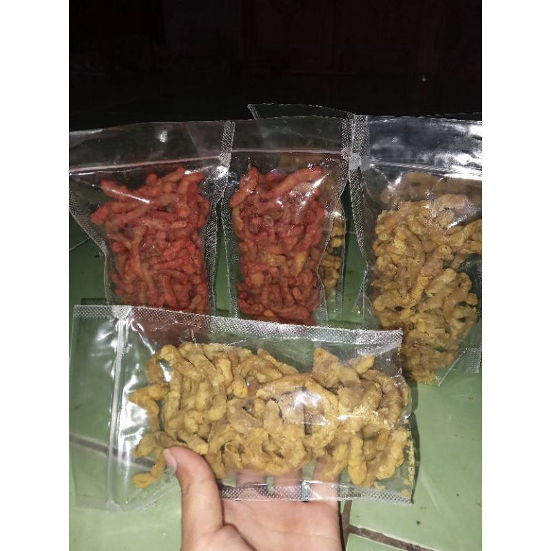 

snack cemilan usus gurih asin/ balado