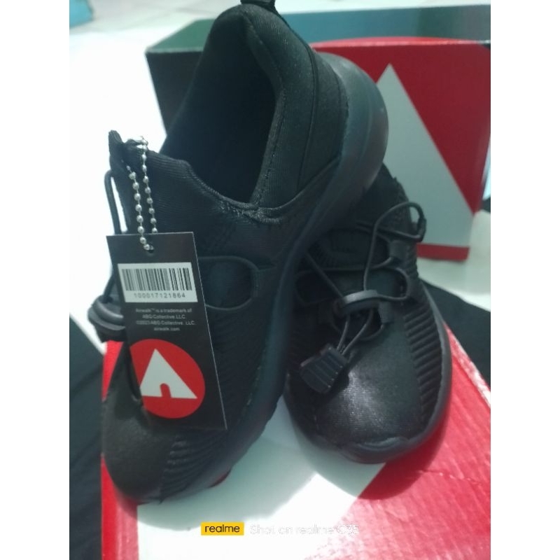 Airwalk kids Size 30 sale sport station