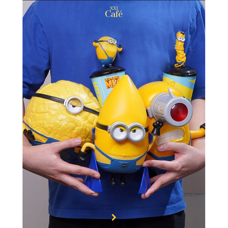 JASTIP MINIONS X XXI TUMBLER POPCORN BOX & MINIONS TRAY MCDONALDS