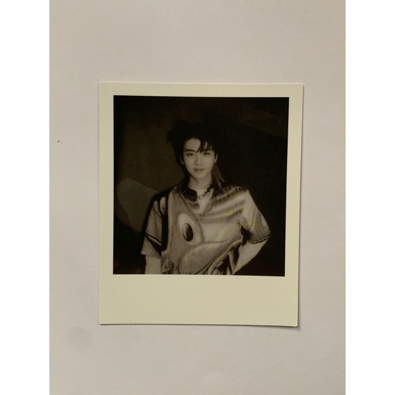 polaroid jaemin hello future official